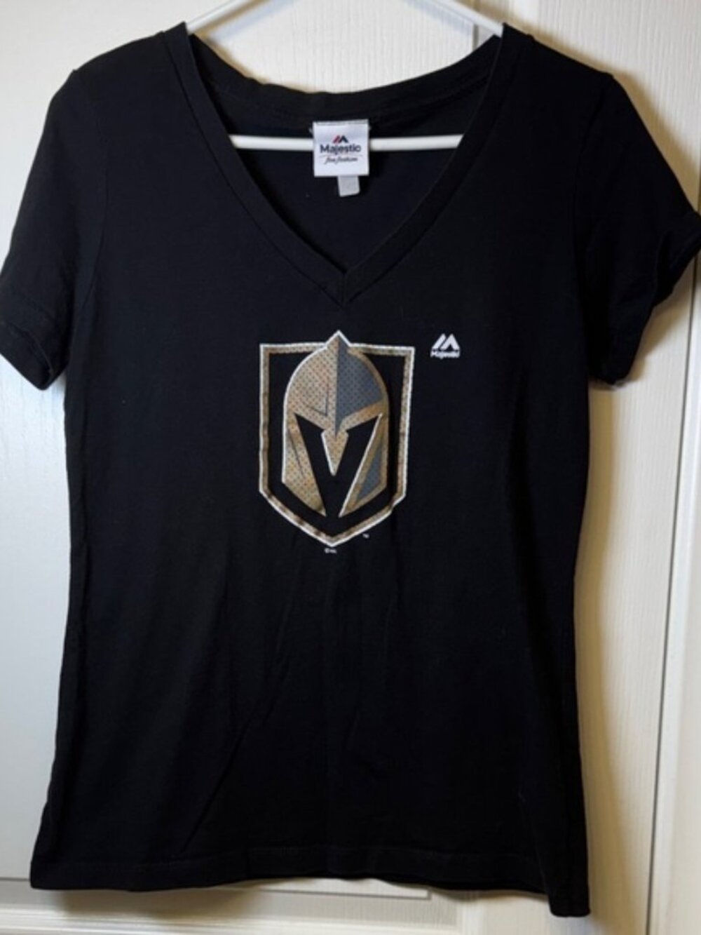 Majestic VGK Vegas Golden Knights Black V-Neck Hockey Shirt Size XL EUC #SP-002